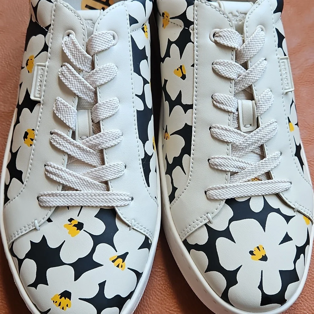 Coach Lowline Daisy Leather Sneakers, Size 11 - Picture 6 of 11